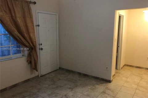Appartement à louer à Miami, Floride: 1 chambre, 55.74 m2 № 2029664 - photo 3