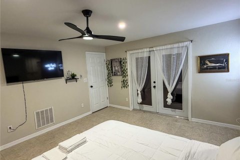 House in Ormond Beach, Florida 3 bedrooms, 244.33 sq.m. № 2213906 - photo 27