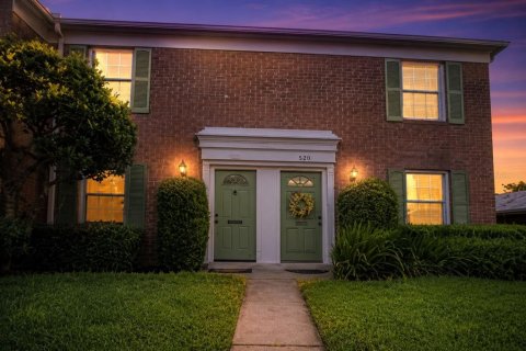 Touwnhouse à vendre à Casselberry, Floride: 3 chambres, 124.86 m2 № 2095418 - photo 2