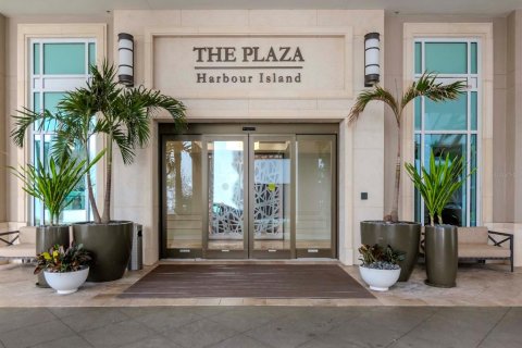 Condo in Tampa, Florida, 2 bedrooms № 2109745 - photo 2