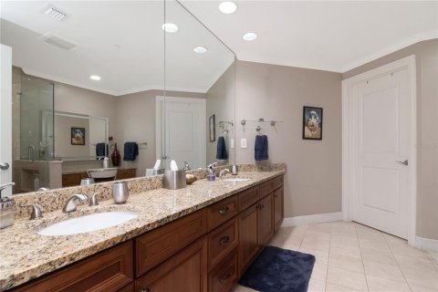 Condo in Tampa, Florida, 2 bedrooms № 2109745 - photo 21