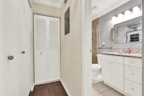 Condo in Winter Springs, Florida, 3 bedrooms  № 1912957 - photo 21