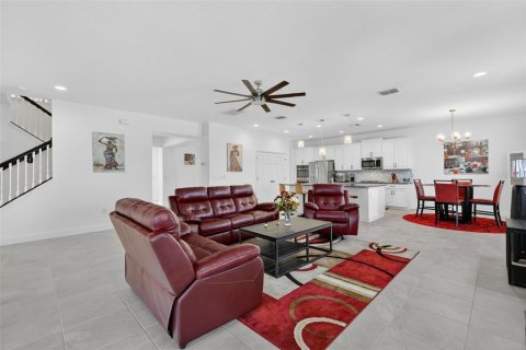 Villa ou maison à louer à Mount Dora, Floride: 5 chambres, 418.71 m2 № 2166535 - photo 12