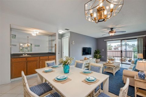 Condo in Venice, Florida, 2 bedrooms  № 1427879 - photo 22