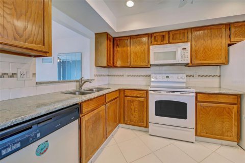 Condo in Venice, Florida, 2 bedrooms  № 1427879 - photo 10