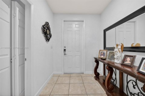 House in Homestead, Florida 4 bedrooms, 280.75 sq.m. № 2080954 - photo 5