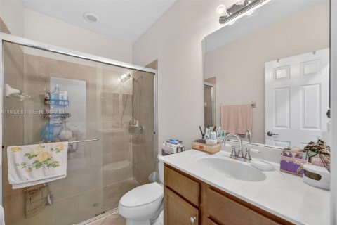 House in Homestead, Florida 4 bedrooms, 280.75 sq.m. № 2080954 - photo 23