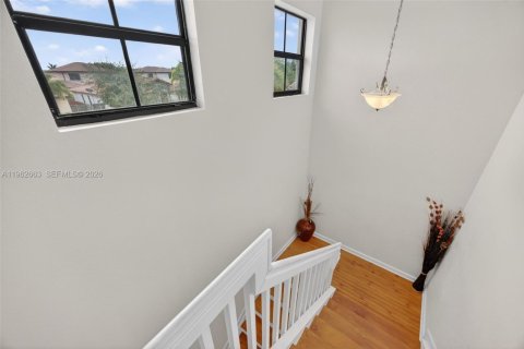 House in Homestead, Florida 4 bedrooms, 280.75 sq.m. № 2080954 - photo 28