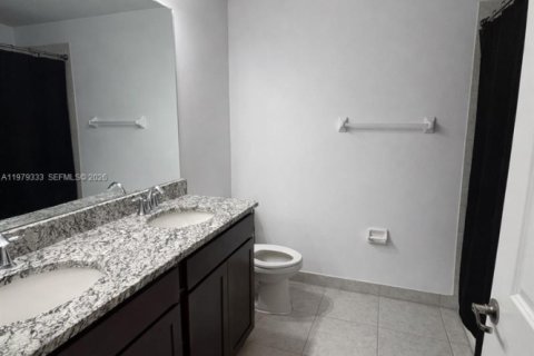 Villa ou maison à louer à Pompano Beach, Floride: 3 chambres, 199.28 m2 № 2046323 - photo 17