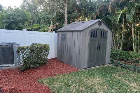 Villa ou maison à louer à Pompano Beach, Floride: 3 chambres, 199.28 m2 № 2046323 - photo 19