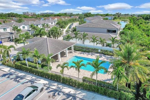 Villa ou maison à louer à Pompano Beach, Floride: 3 chambres, 199.28 m2 № 2046323 - photo 21