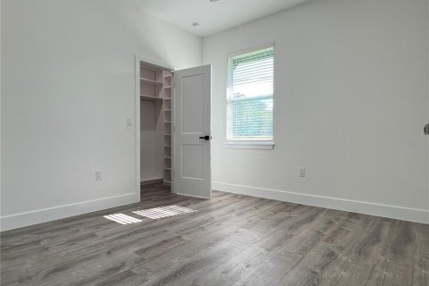Villa ou maison à vendre à Deltona, Floride: 4 chambres, 187.01 m2 № 1909600 - photo 9