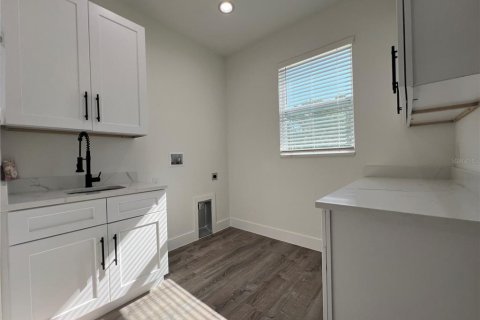Villa ou maison à vendre à Deltona, Floride: 4 chambres, 187.01 m2 № 1909600 - photo 27