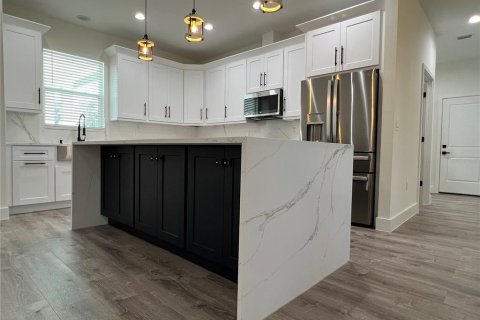 Villa ou maison à vendre à Deltona, Floride: 4 chambres, 187.01 m2 № 1909600 - photo 16