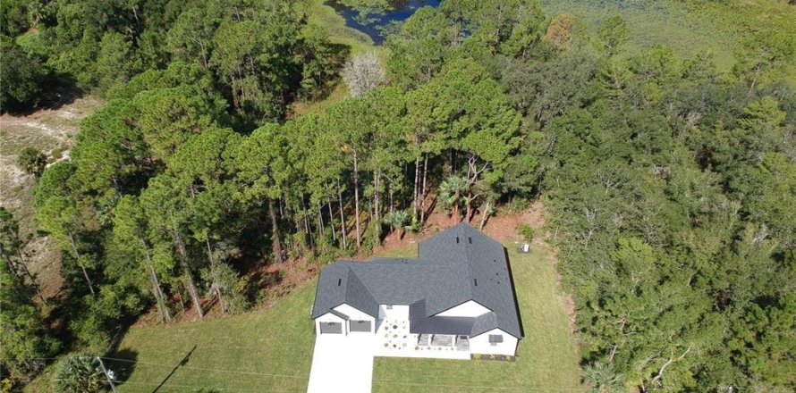 Villa ou maison à Deltona, Floride 4 chambres, 187.01 m2 № 1909600