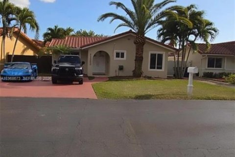 Casa en venta en Miami, Florida, 3 dormitorios, 150.13 m2 № 2031707 - foto 22