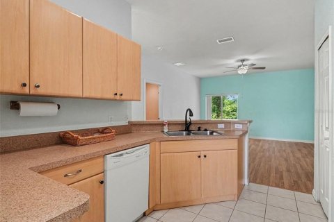 House in North Port, Florida 3 bedrooms, 140.84 sq.m. № 2322590 - photo 3