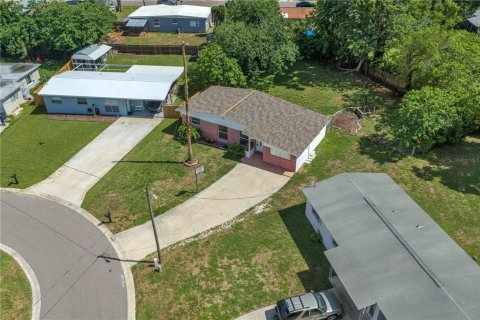 House in Brandon, Florida 4 bedrooms, 140.47 sq.m. № 2109487 - photo 5