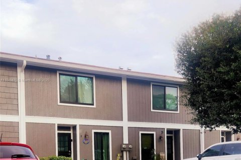 Touwnhouse à vendre à West Palm Beach, Floride: 2 chambres, 107.95 m2 № 2055166 - photo 3