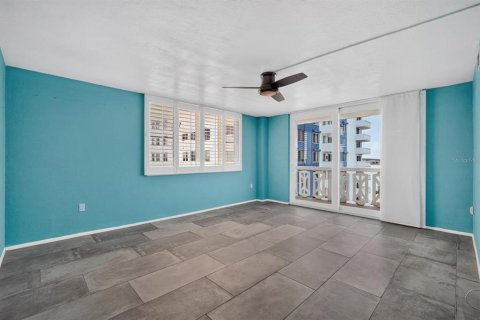 Condo in Daytona Beach, Florida, 2 bedrooms № 2149547 - photo 5