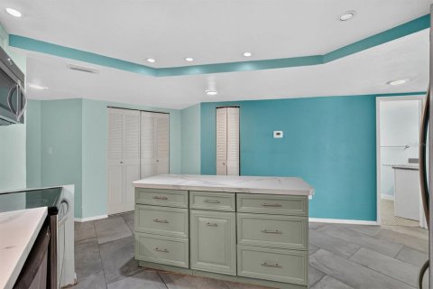 Condo in Daytona Beach, Florida, 2 bedrooms № 2149547 - photo 10