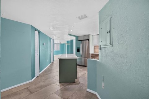 Condo in Daytona Beach, Florida, 2 bedrooms № 2149547 - photo 3
