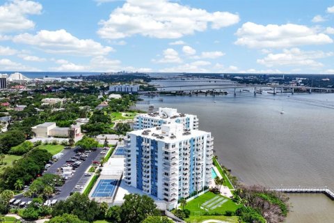 Condo in Daytona Beach, Florida, 2 bedrooms № 2149547 - photo 30
