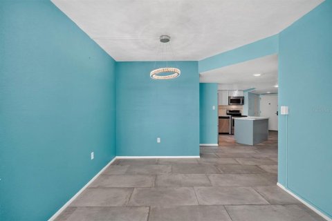 Condo in Daytona Beach, Florida, 2 bedrooms № 2149547 - photo 8