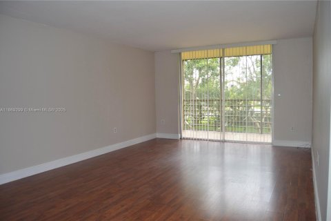 Copropriété à vendre à Miramar, Floride: 2 chambres, 94.3 m2 № 1928345 - photo 3