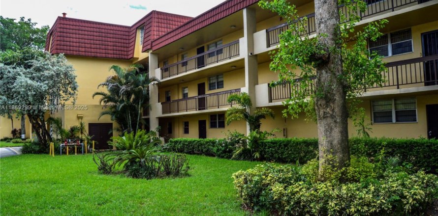 Condo à Miramar, Floride, 2 chambres  № 1928345