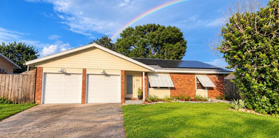 House in Port St. Lucie, Florida 3 bedrooms, 121.7 sq.m. № 2387205