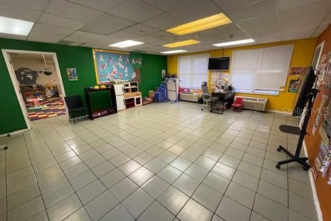 Купить коммерческую недвижимость в Окои, Флорида 924.56м2, № 1555589 - фото 21