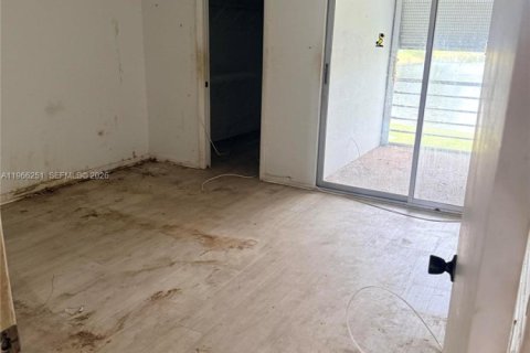 Condo in Deerfield Beach, Florida, 2 bedrooms  № 2028096 - photo 18