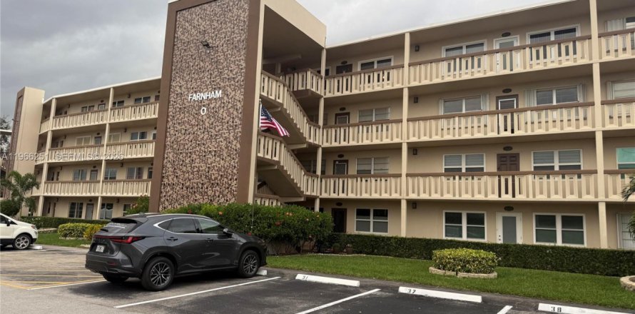 Condo in Deerfield Beach, Florida, 2 bedrooms  № 2028096