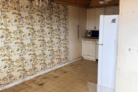 Condo in Deerfield Beach, Florida, 2 bedrooms  № 2028096 - photo 27