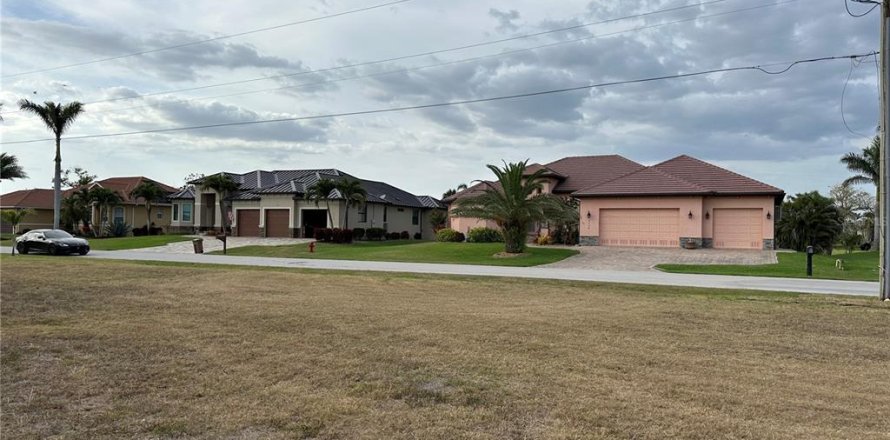 Terreno en Punta Gorda, Florida № 1652339