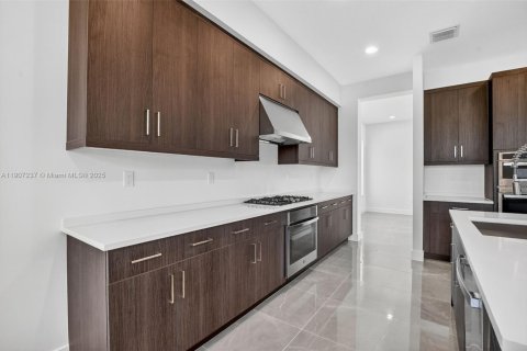 Снять в аренду виллу или дом в Бока-Ратон, Флорида 5 спален, 427.81м2, № 1964127 - фото 28