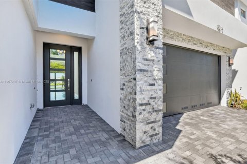 Снять в аренду виллу или дом в Бока-Ратон, Флорида 5 спален, 427.81м2, № 1964127 - фото 8