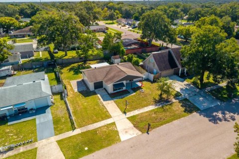 House in Orlando, Florida 3 bedrooms, 135.54 sq.m. № 2399181 - photo 26