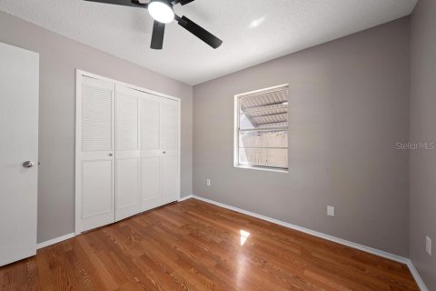 House in Orlando, Florida 3 bedrooms, 135.54 sq.m. № 2399181 - photo 16
