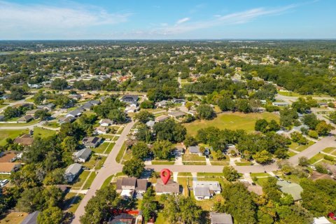 House in Orlando, Florida 3 bedrooms, 135.54 sq.m. № 2399181 - photo 30