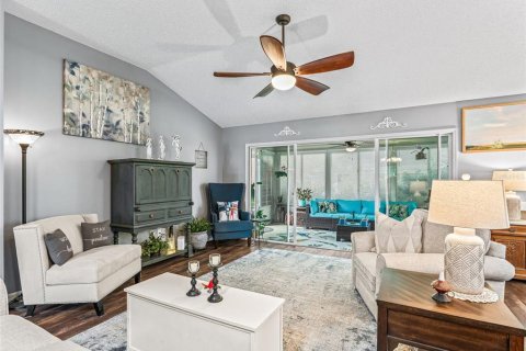 House in The Villages, Florida 3 bedrooms, 187.01 sq.m. № 2203162 - photo 14