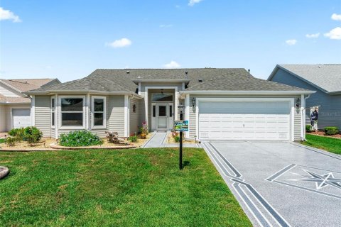 House in The Villages, Florida 3 bedrooms, 187.01 sq.m. № 2203162 - photo 3