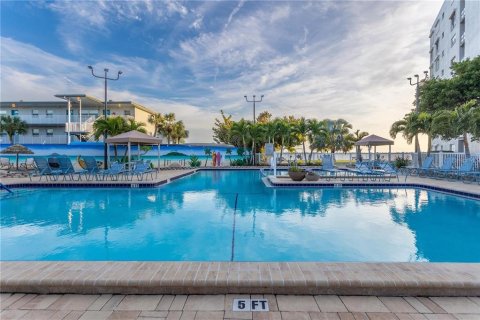 Copropriété à vendre à Gulfport, Floride: 1 chambre, 98.48 m2 № 2147465 - photo 30