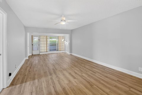 Copropriété à louer à Delray Beach, Floride: 2 chambres, 108.42 m2 № 2084560 - photo 19
