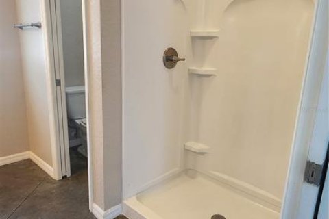 Villa ou maison à louer à Winter Haven, Floride: 1 chambre, 55.74 m2 № 1899667 - photo 8