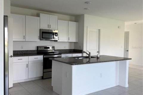 House in Wimauma, Florida 4 bedrooms, 178.84 sq.m. № 1855856 - photo 5