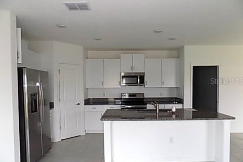 House in Wimauma, Florida 4 bedrooms, 178.84 sq.m. № 1855856 - photo 7