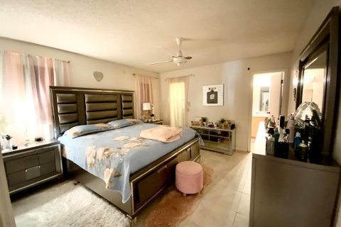 Casa en venta en Sunrise, Florida, 3 dormitorios, 142.79 m2 № 2084889 - foto 26