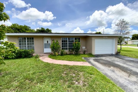 Casa en Sunrise, Florida 3 dormitorios, 142.79 m2 № 2084889